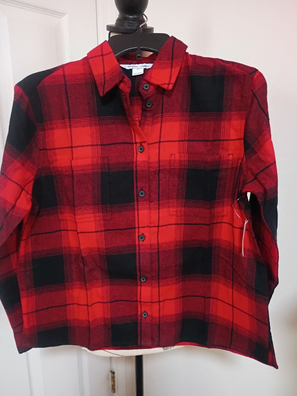 This red and black buffalo check Old Navy flannel boyfriend shirt features a...